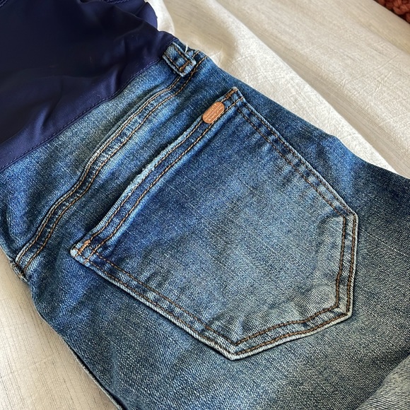 Maternity shorts - Picture 2 of 2